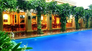 Piscina externa