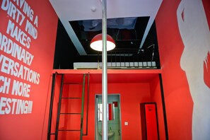 Individually decorated, free WiFi - LOL Boutique Hostel City Center (Budapest)