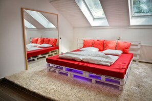 Individually decorated, free WiFi - LOL Boutique Hostel City Center (Budapest)