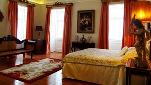 Superior Double or Twin Room | Minibar, desk, WiFi (free) - Casa da Sé (Viseu)