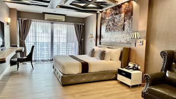 Deluxe Suite | ตู้นิรภัยในห้องพัก, ห้องพักตกแต่งอย่างมีเอกลักษณ์, ตกแต่งพิเศษโดยเฉพาะ