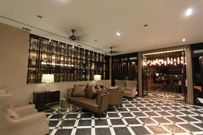 Área de estar no saguão