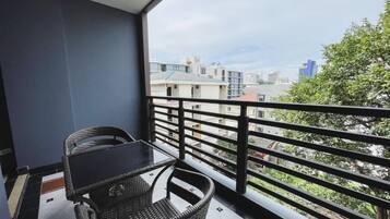 Studio Deluxe - Twins | View from room