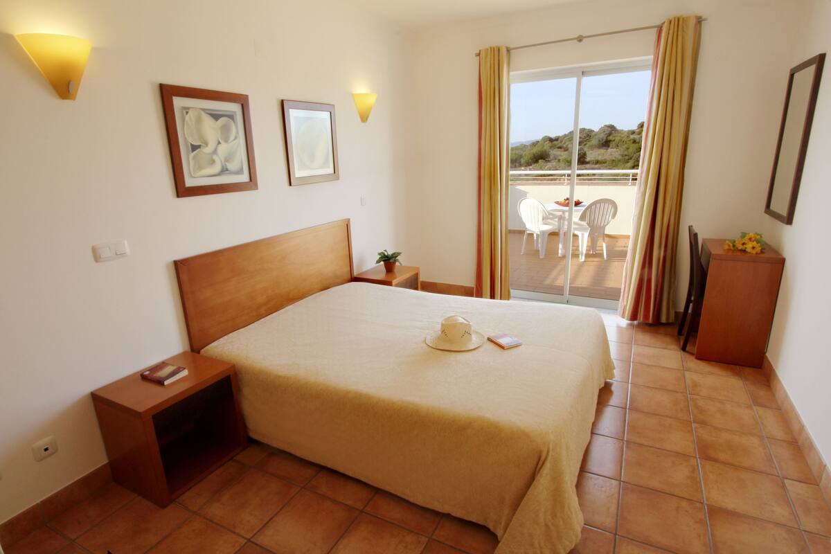 In-room safe, blackout drapes, iron/ironing board, cribs/infant beds