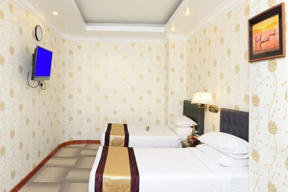 Minibar, in-room safe, desk, soundproofing