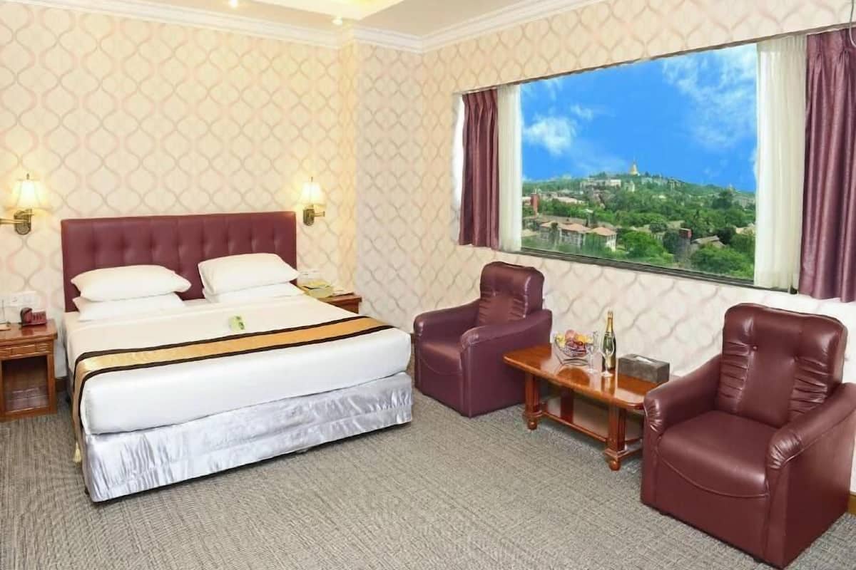 Minibar, in-room safe, desk, soundproofing