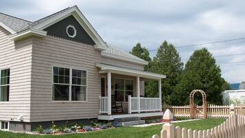 Room, Multiple Beds (Mt Moriah Cottage) | View from room