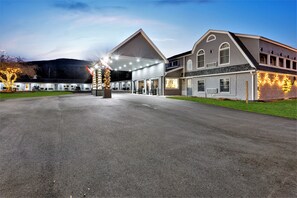 Exterior - Top Notch Inn (Gorham)