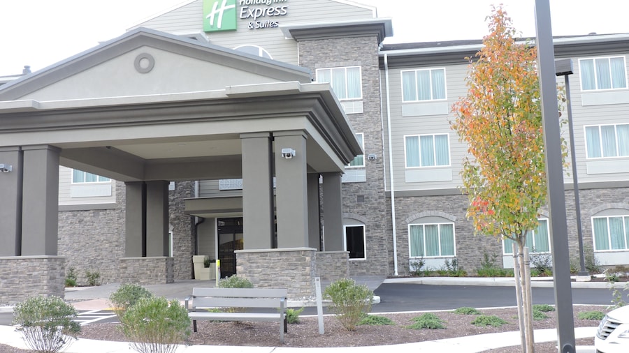 Holiday Inn Express & Suites Montgomery by IHG