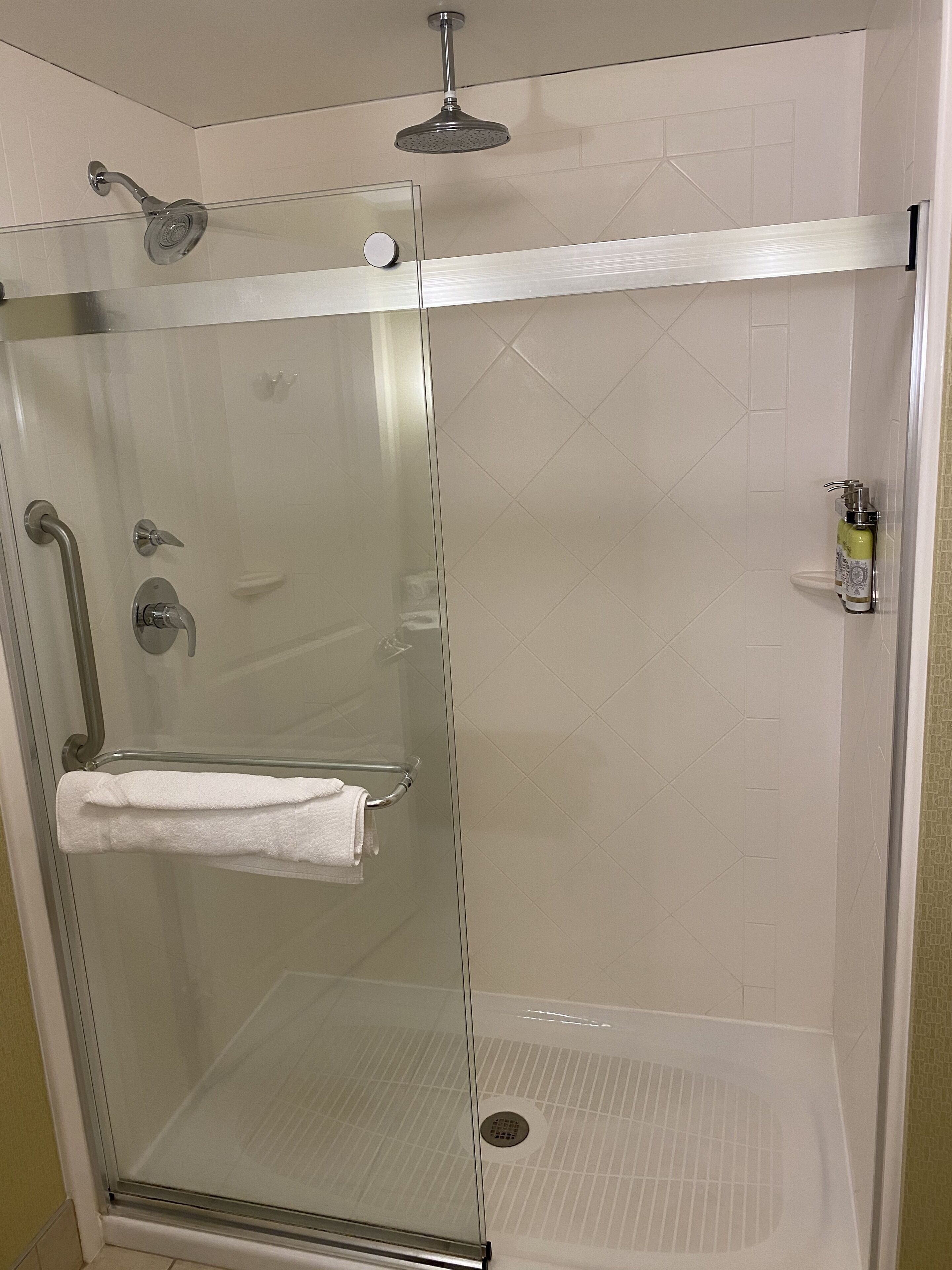 Photo - Holiday Inn Express & Suites Pittsburgh SW/Southpointe by IHG