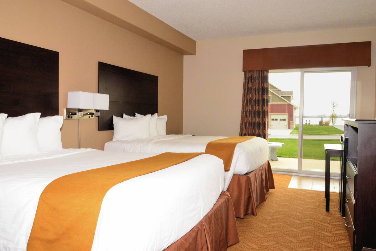Room, 2 Queen Beds, Non Smoking | Premium bedding, down comforters, pillowtop beds, desk