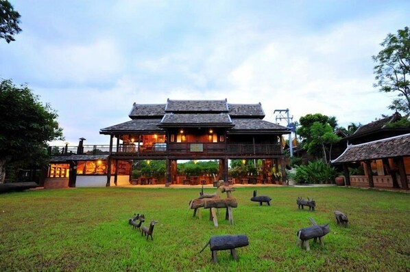 Property grounds - Lanna Ricebarn (Chiang Mai)