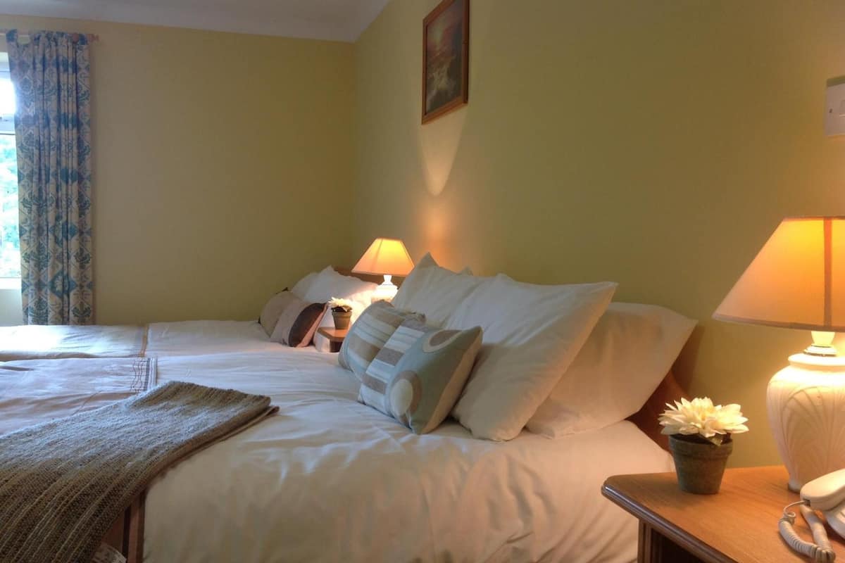 in-room safe, desk, soundproofing, iron/ironing board