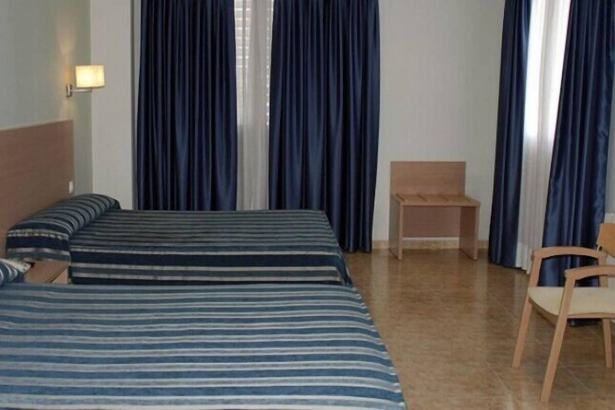 Coffres-forts dans les chambres, Wi-Fi gratuit