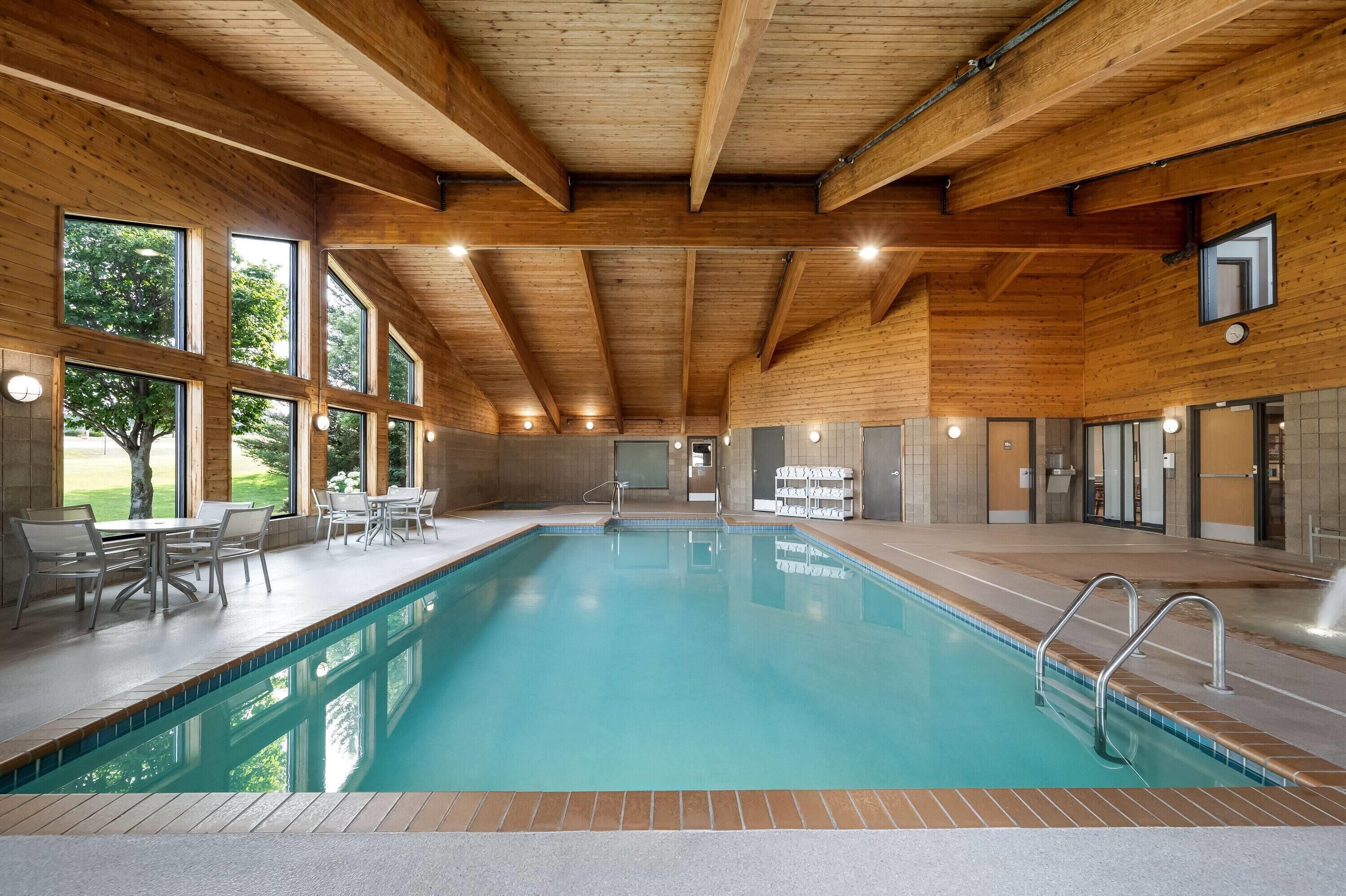 2 indoor pools