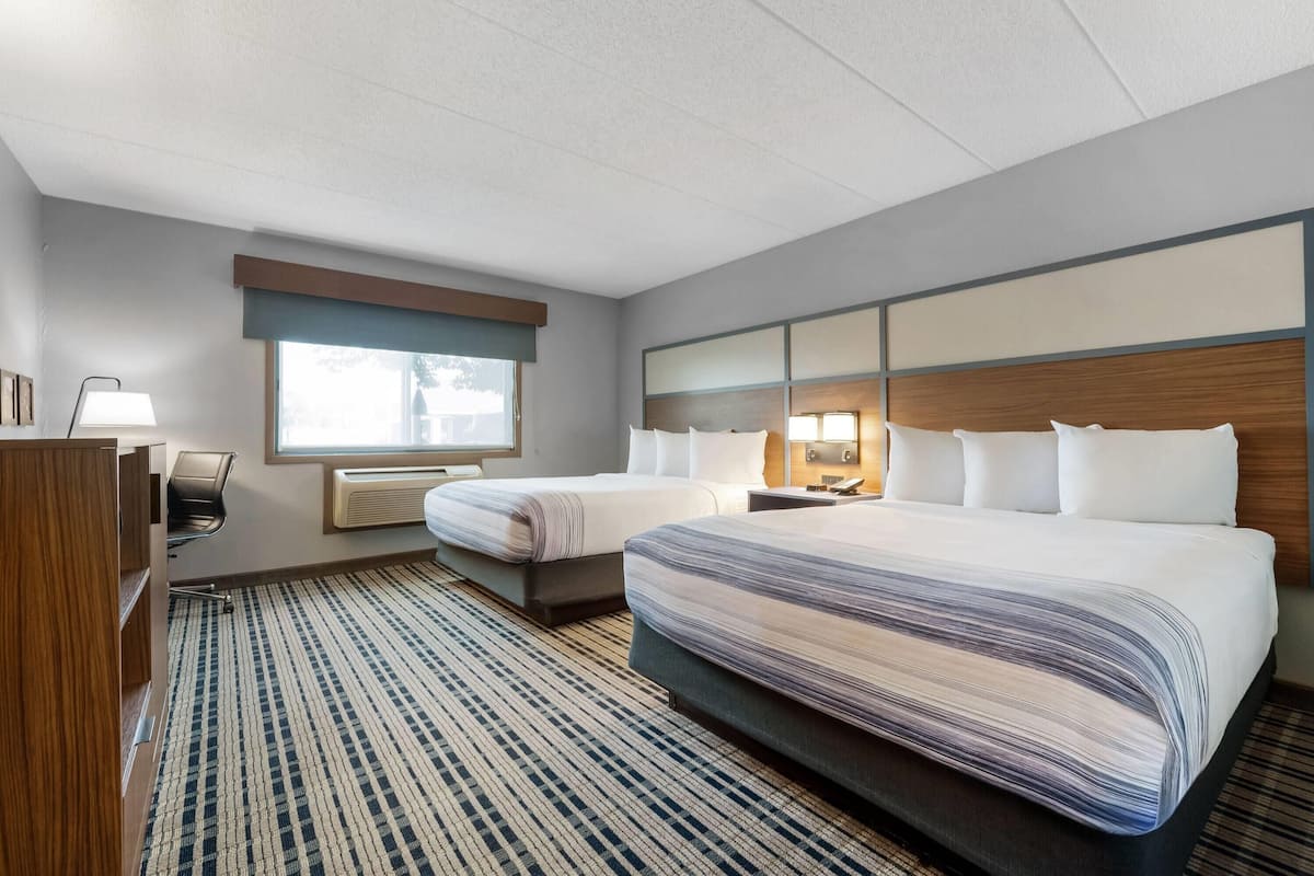 Room, 2 Queen Beds, Non Smoking