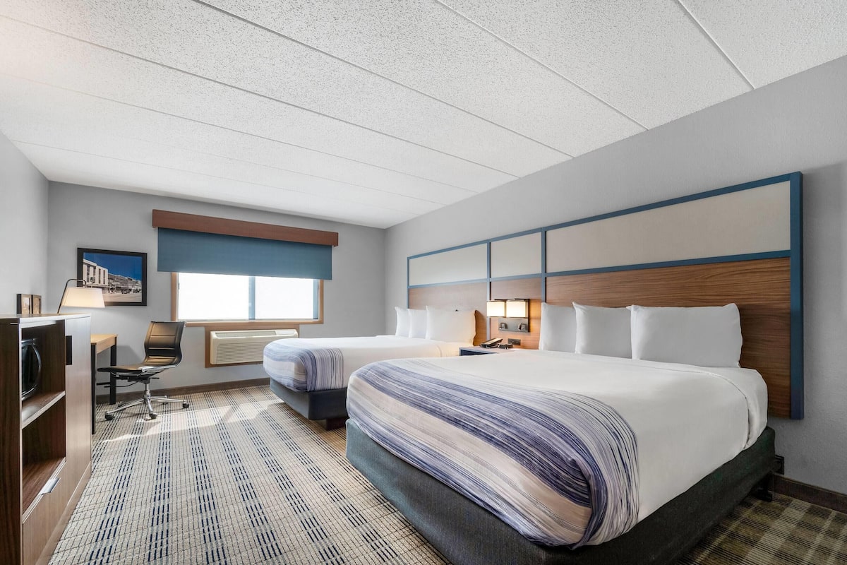Room, 2 Queen Beds, Accessible, Non Smoking