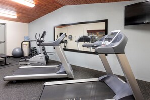 Fitness facility - AmericInn by Wyndham Fergus Falls - Conference Center (Fergus Falls)