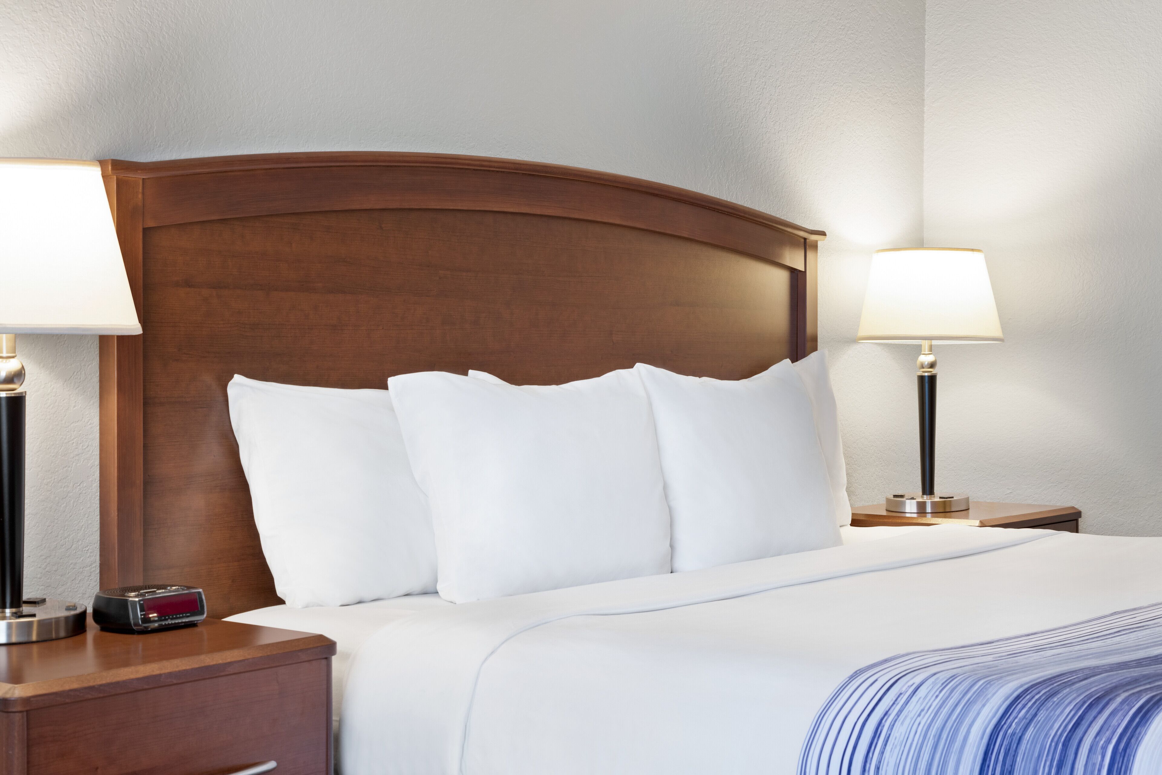 premium bedding, in-room safe, desk, laptop workspace