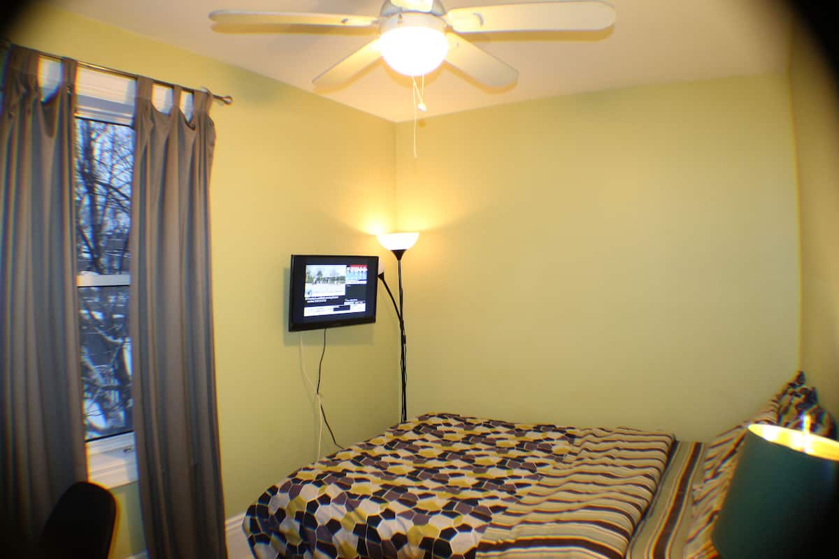 Deluxe tweepersoonskamer, 1 queensize bed, gedeelde badkamer | Kameruitzicht