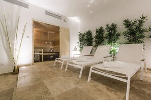 Sauna, bain à remous