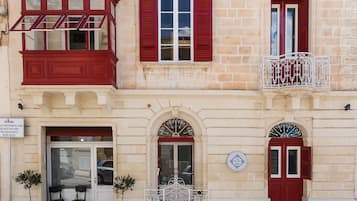 Facciata della struttura