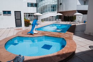 Outdoor pool, sun loungers