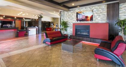 Ramada by Wyndham Edmonton Yellowhead NW