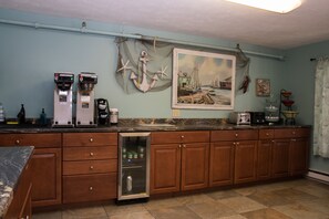 Breakfast area - The Sea View Motel (Ogunquit)