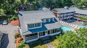 Front of property - The Sea View Motel (Ogunquit)