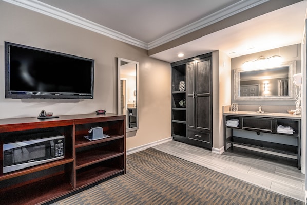 Chambre Double | Fer et planche à repasser, Wi-Fi gratuit, draps fournis