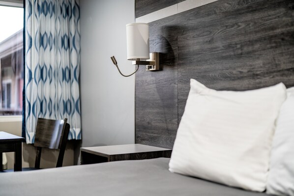 Habitación estándar | Tabla de planchar con plancha, wifi gratis y ropa de cama 