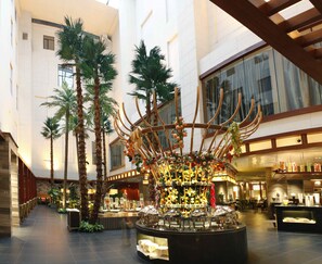 3 restaurants, serveren ontbijt, lunch, diner, Aziatische gerechten