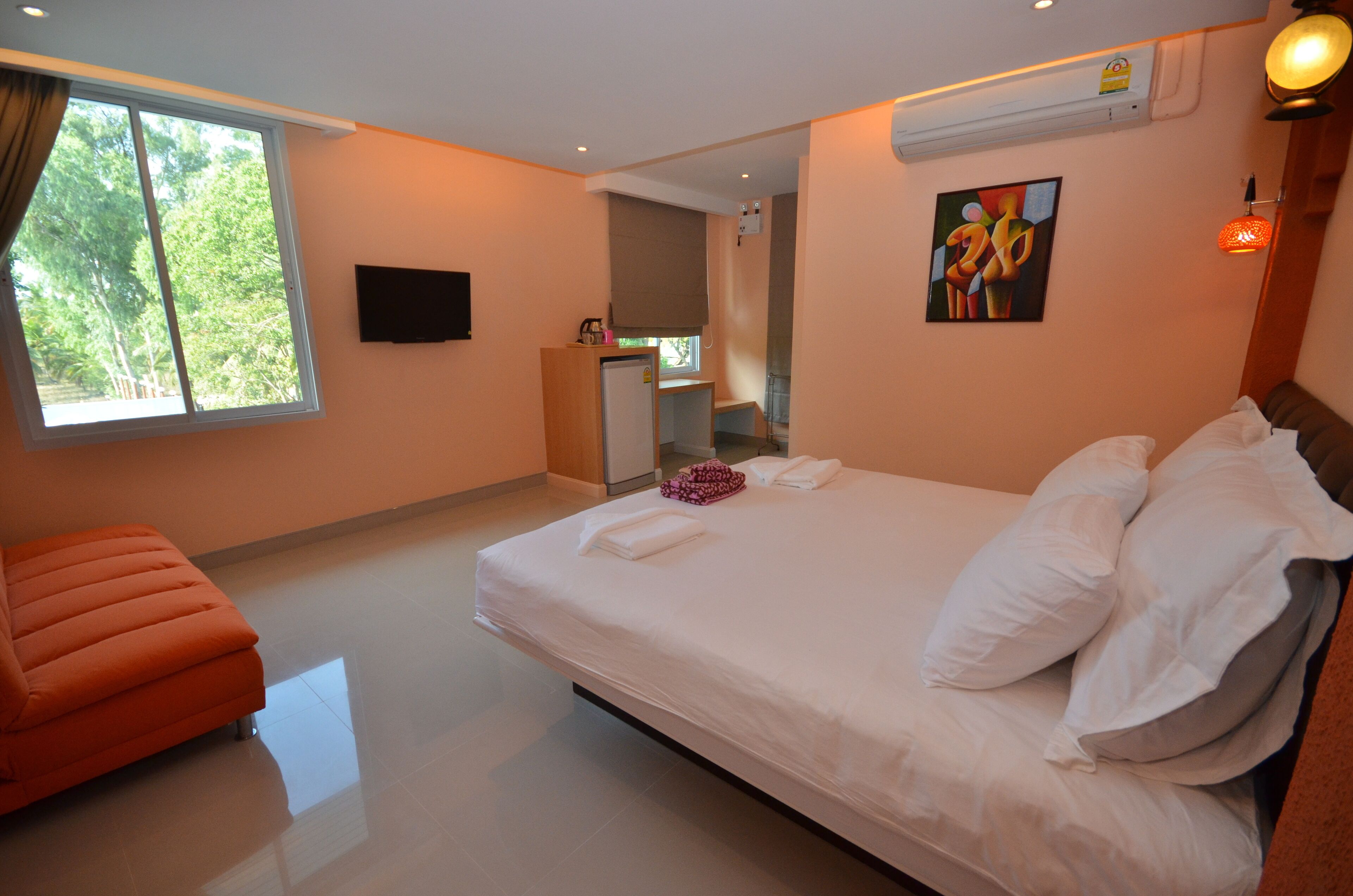 deluxe room | 1 bedroom, desk, blackout curtains, free wifi