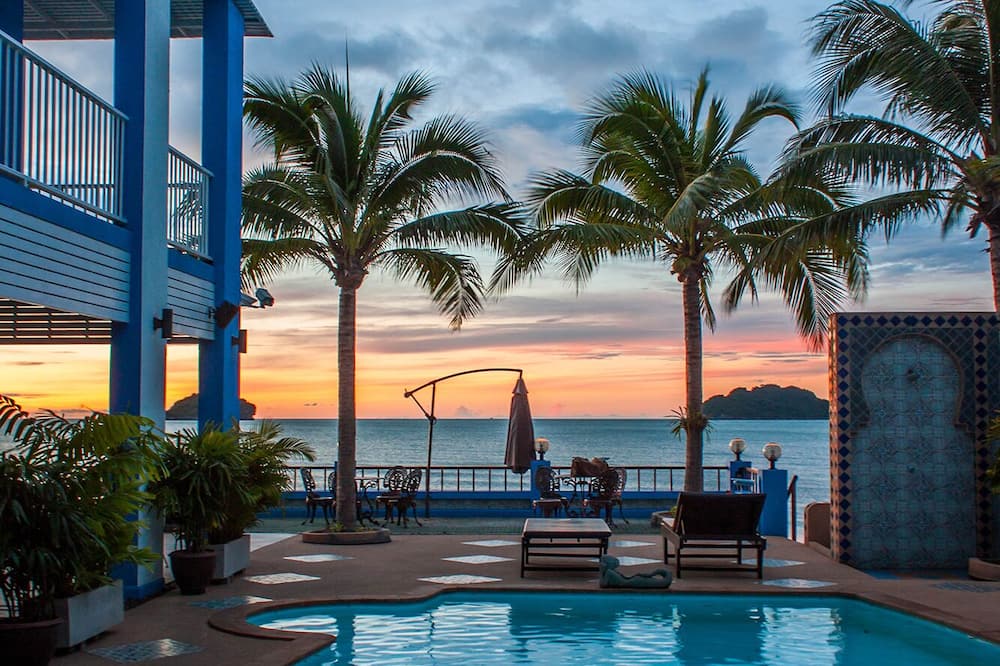 Pearl By The Sea Resort