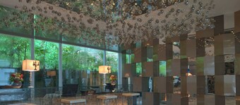 Damas Suites & Residences