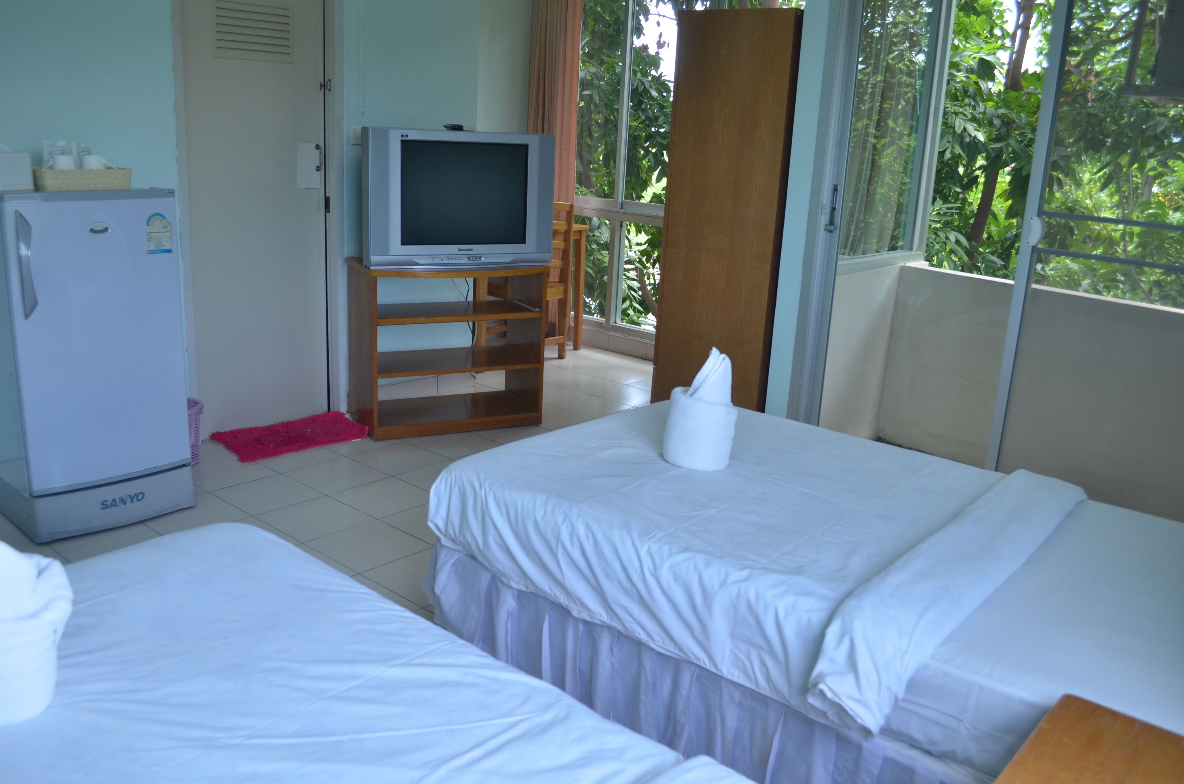 superior twin room | rollaway beds, free wifi, bed sheets