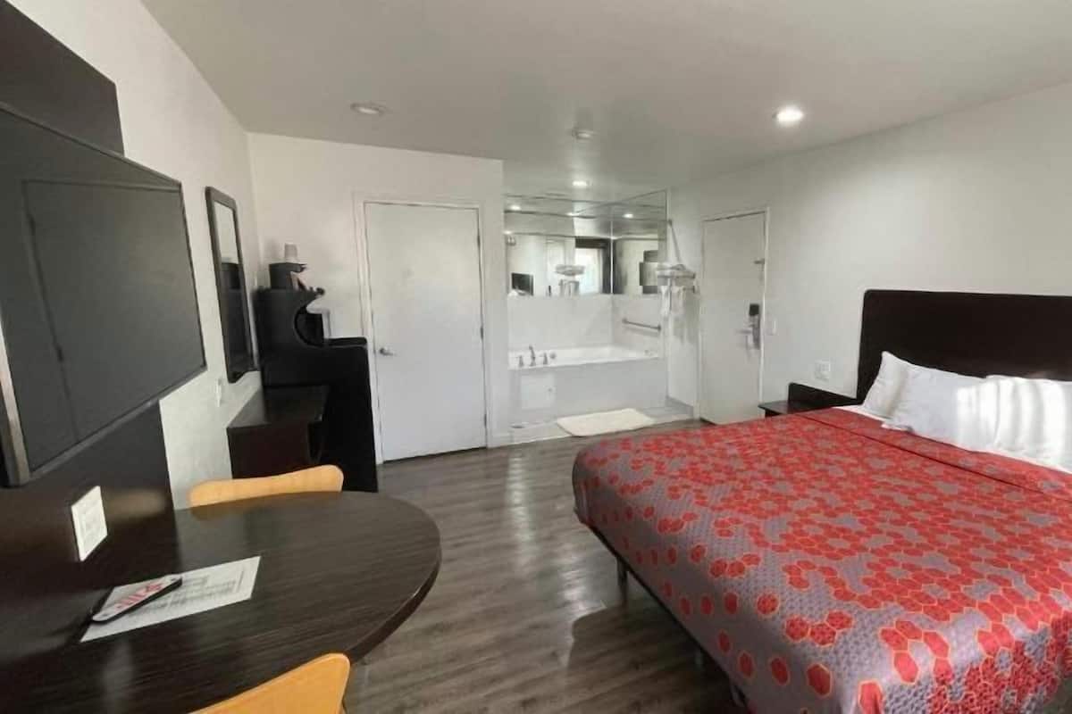 Pillowtop beds, desk, laptop workspace, WiFi (free)