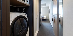 In-room safe, desk, blackout curtains, free WiFi - Tokyu Stay Shimbashi (Ginza area) (Tokyo)