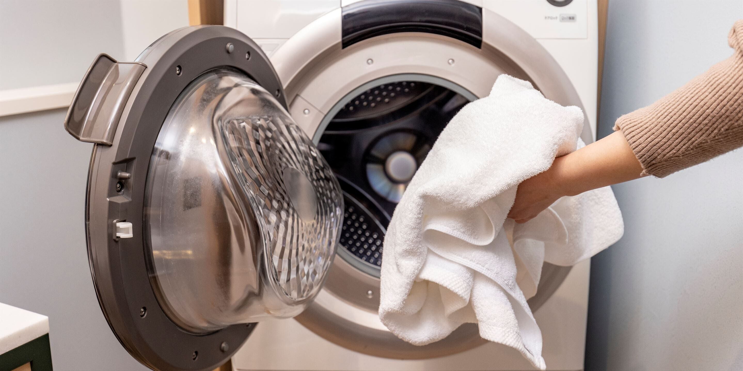 in-room safe, desk, blackout curtains, free wifi