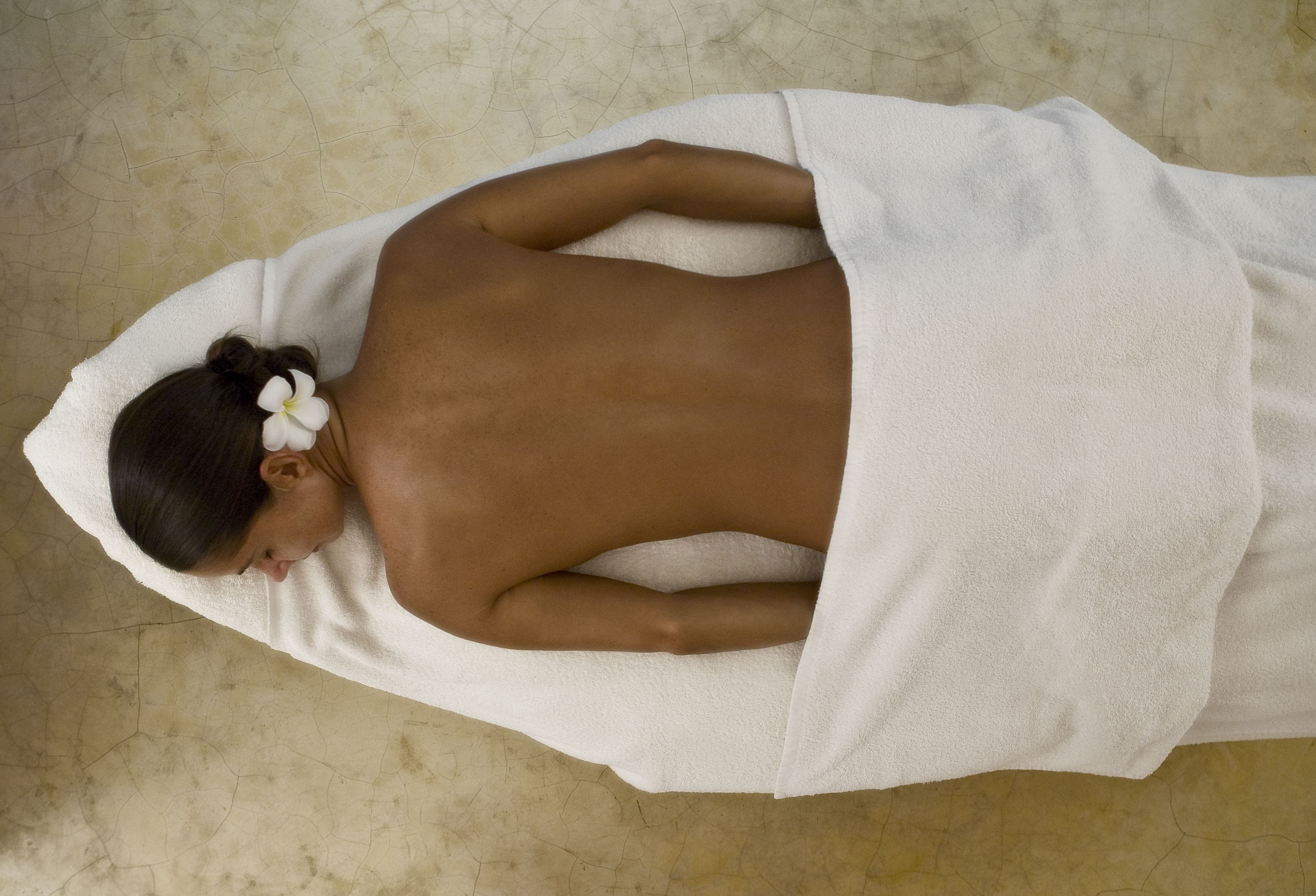 couples treatment room(s), body treatments, hot stone massages