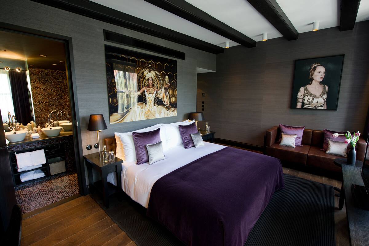 Executive Double Room | 1 bedroom, minibar, in-room safe, desk