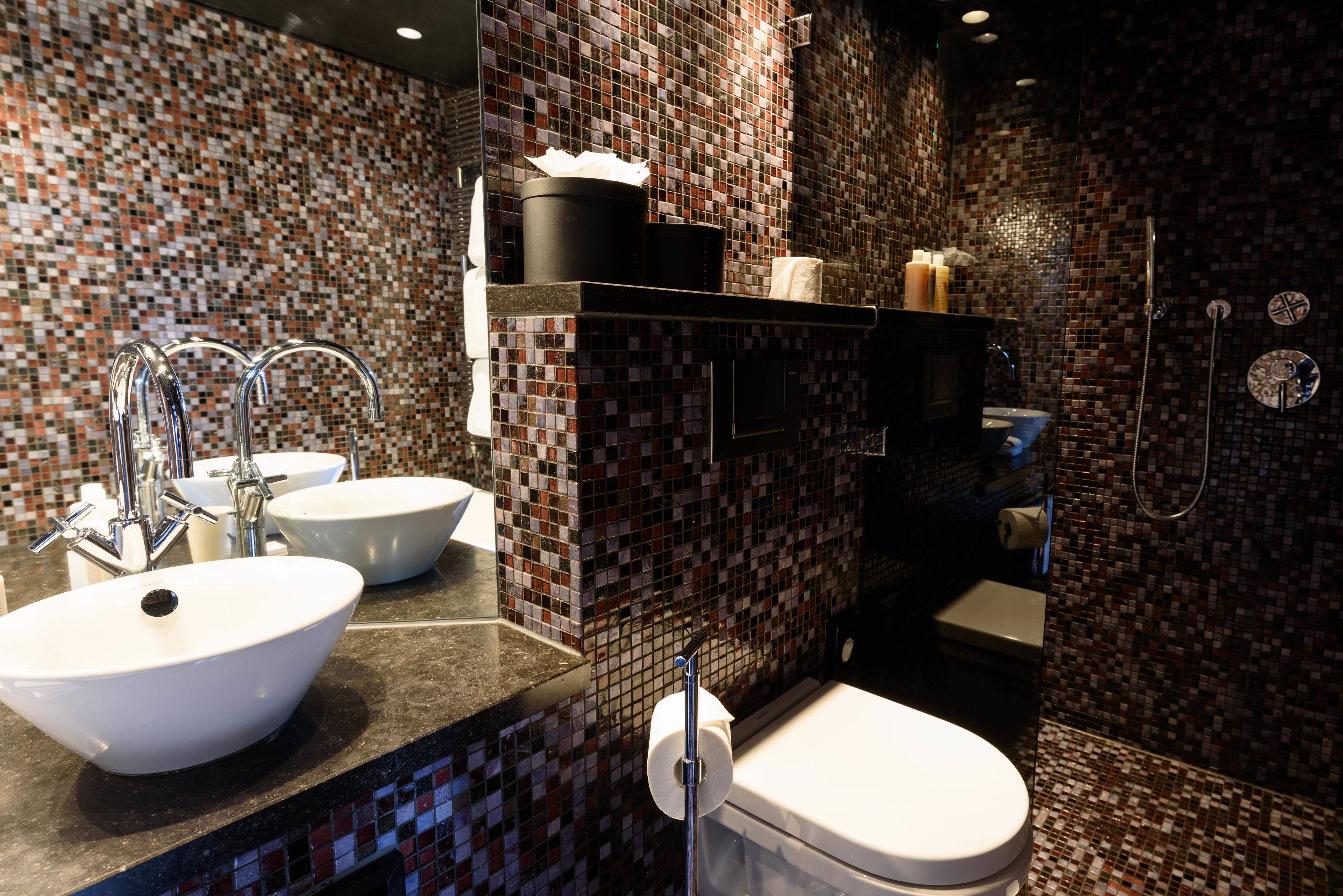Superior-Doppelzimmer | Badezimmer | Designer-Toilettenartikel, Haartrockner, Bademäntel, Hausschuhe