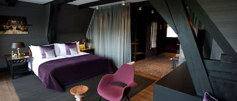 Signature Suite | 1 bedroom, Egyptian cotton sheets, premium bedding, pillowtop beds