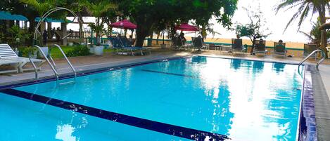 Outdoor pool, sun loungers