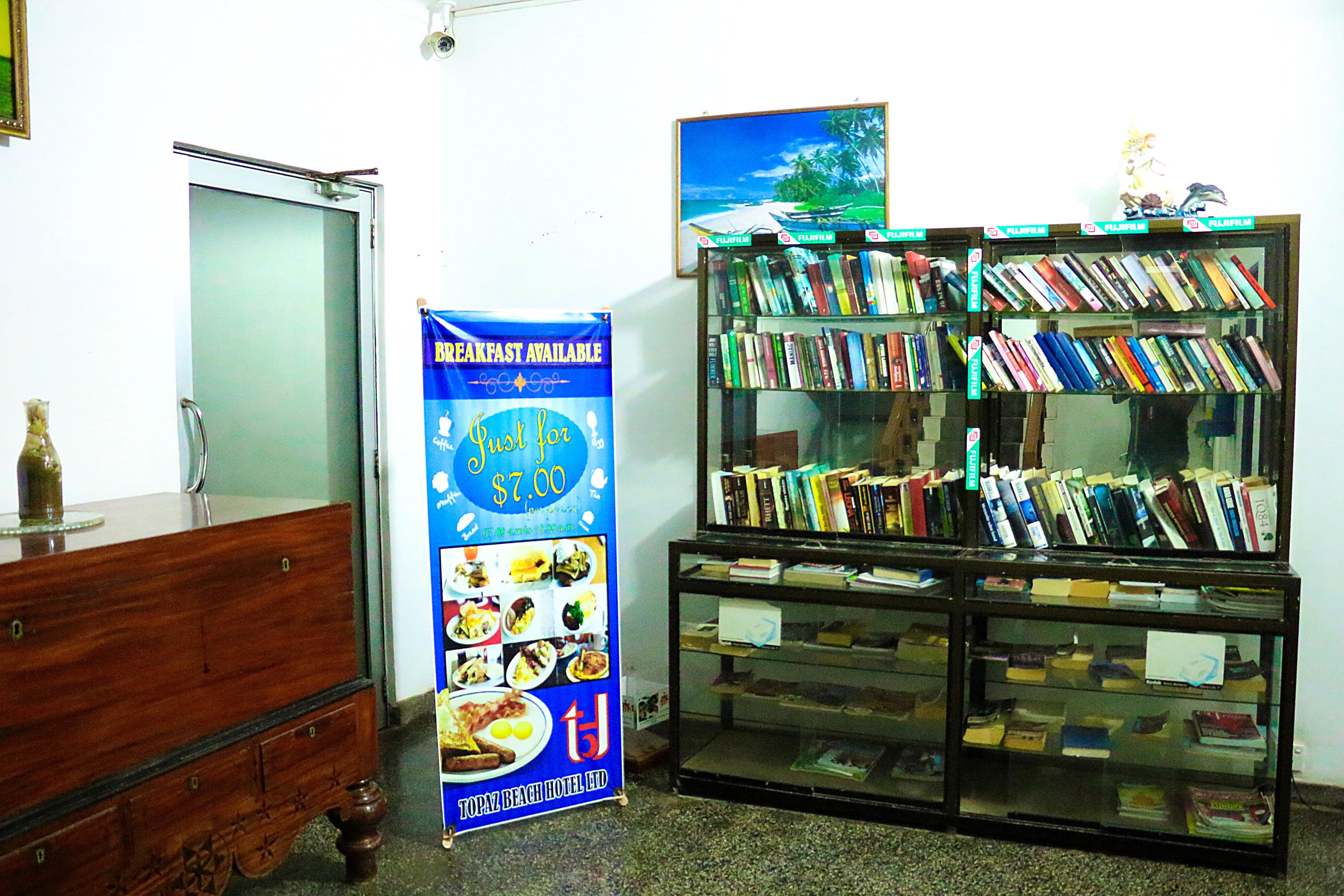 Photo - Topaz Beach Hotel