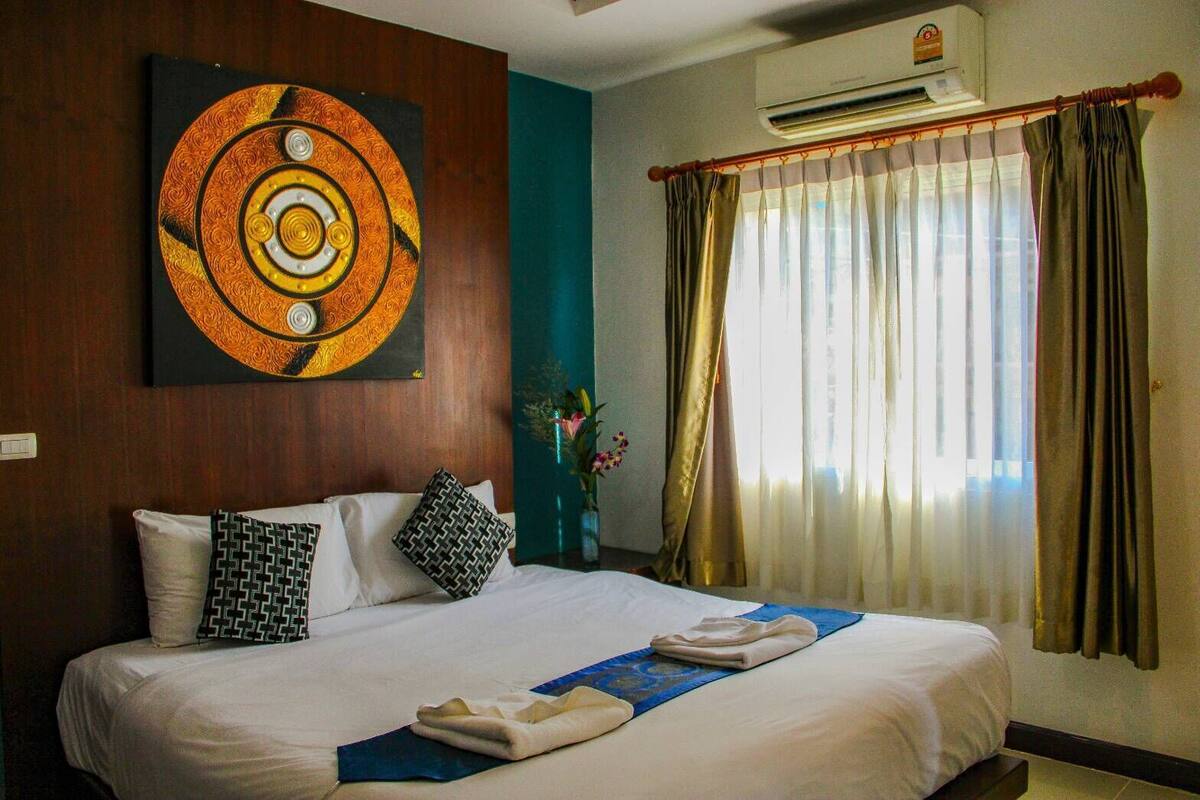 Phòng đôi Tiêu chuẩn | Bộ đồ giường cao cấp, nệm Select Comfort, minibar