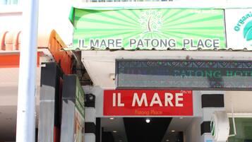 Fassade der Unterkunft – Abend/Nacht