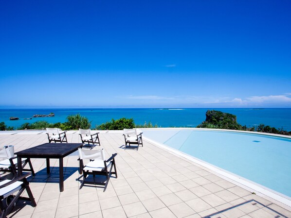 Seasonal outdoor pool