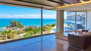 Breakfast, lunch, dinner served; Fusion cuisine, ocean views